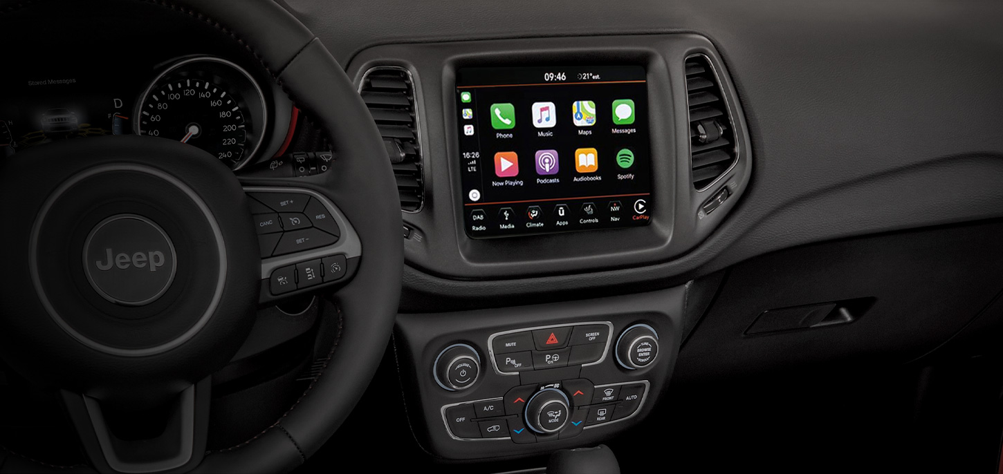 sistema uconnect Jeep, interior